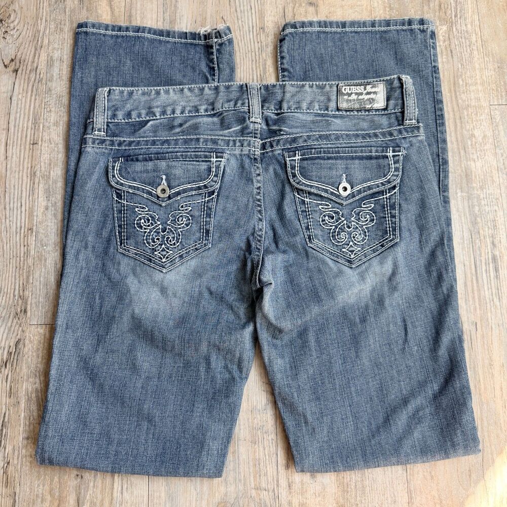 Guess Jeans Women's Low Rise Bootcut Jeans Size 30 x 32 Blue Wash Embroidery Y2K - Picture 2 of 12